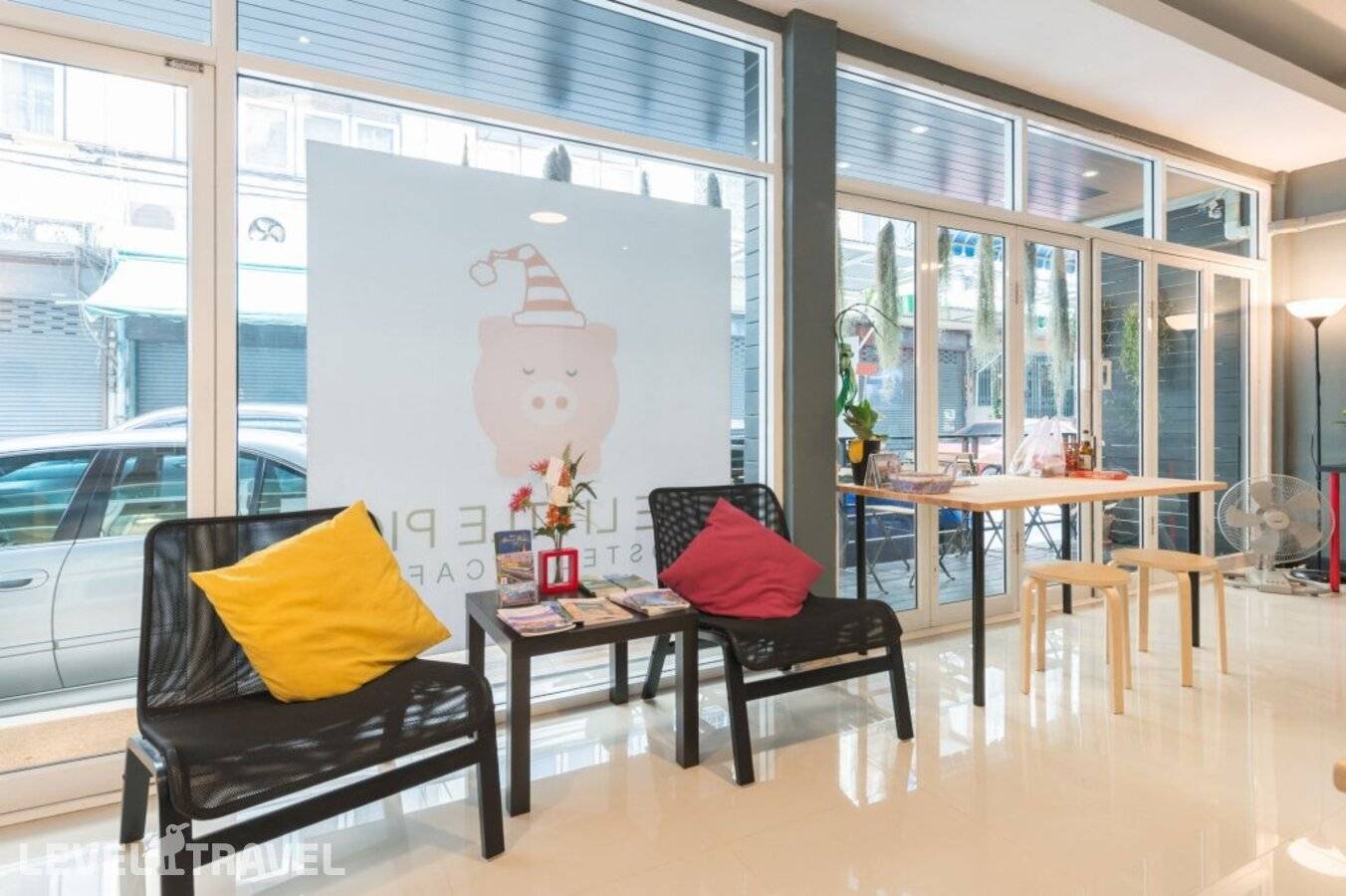 фотографии отеля The Little Pig Sukhumvit в Таиланд(Бангкок) - фото №24