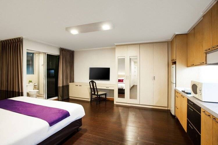 The Step Sathon