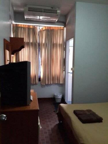 White Orchid Inn