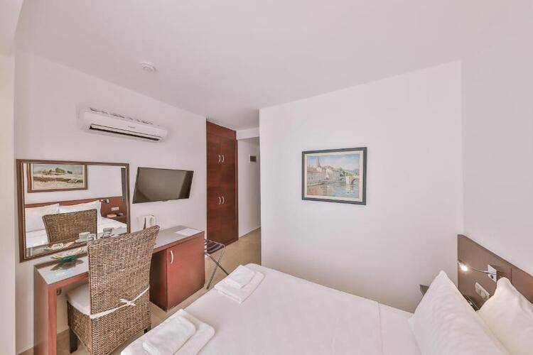 Gardenia Hotel (Adults Only 12+)
