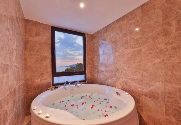 Gardenia Hotel (Adults Only 12+)
