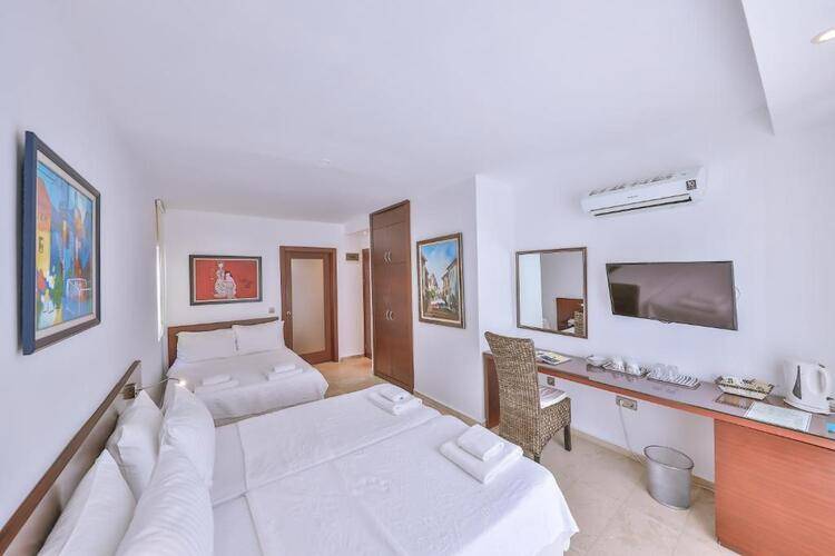 Gardenia Hotel (Adults Only 12+)