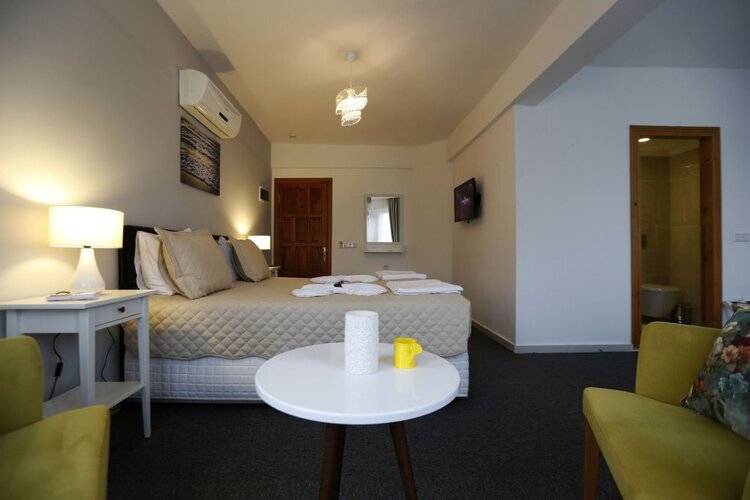 Himm Hotel