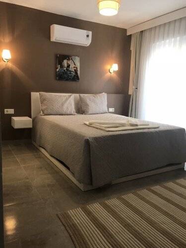 Himm Hotel