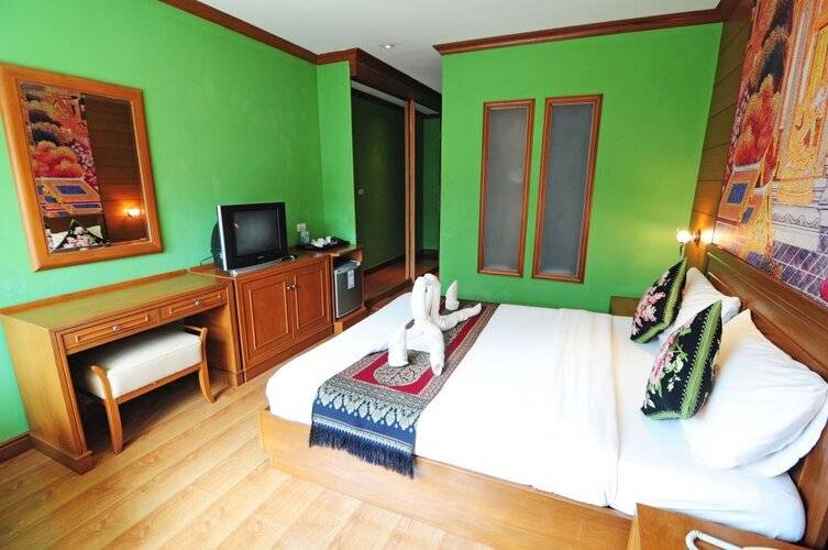 Baan Sukhumvit Soi 18