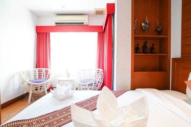 Baan Sukhumvit Soi 18