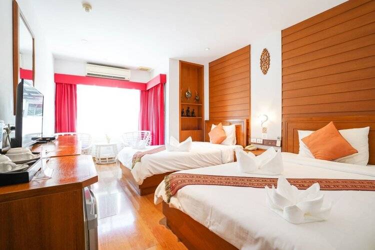 Baan Sukhumvit Soi 18