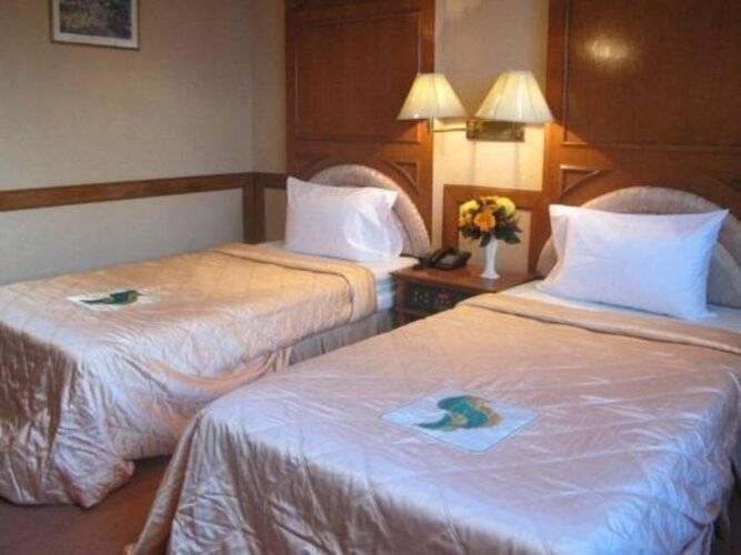 The Promenade Hotel
