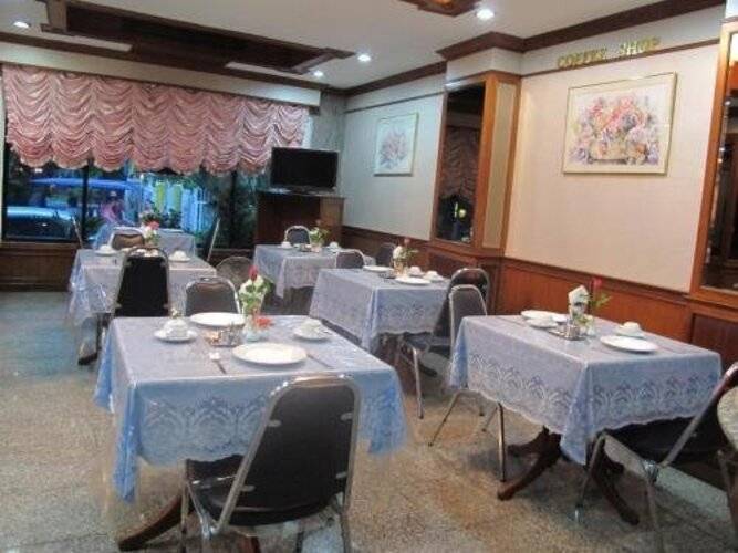 The Promenade Hotel