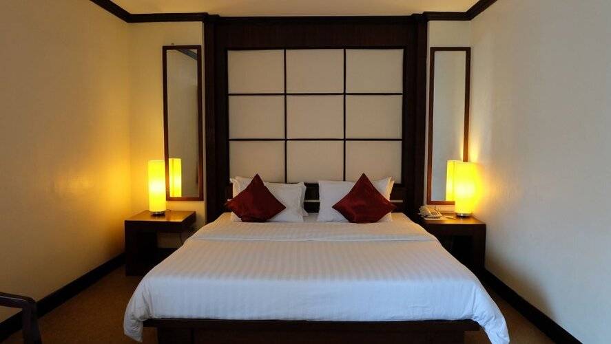 Grand Business Inn