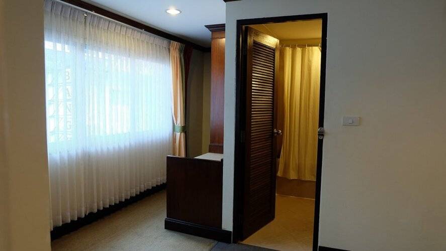 Grand Business Inn