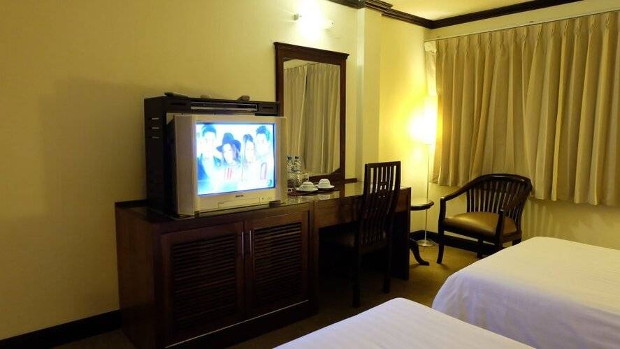 Grand Business Inn