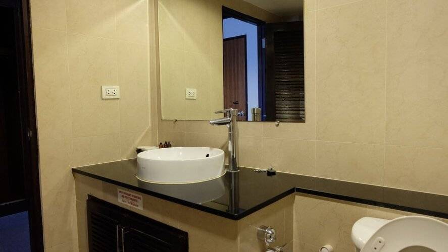 Grand Business Inn
