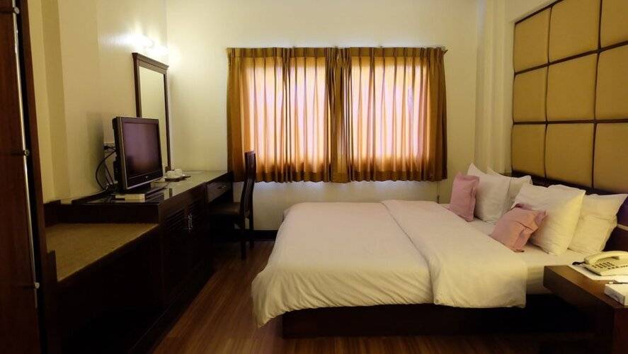 Grand Business Inn