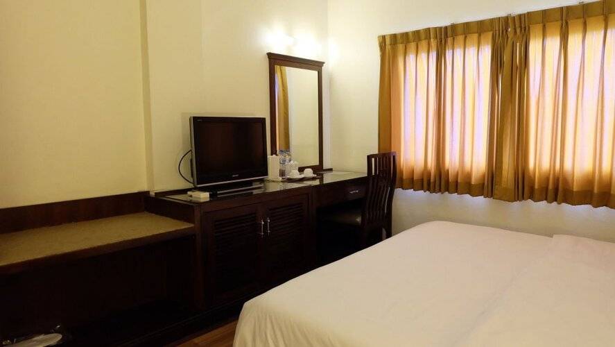 Grand Business Inn