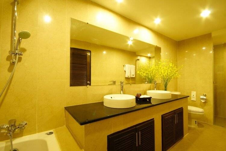 Grand Business Inn