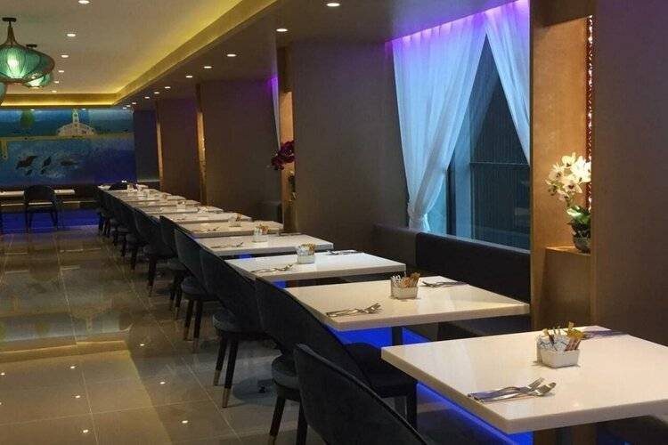 Bizotel Premier Hotel & Residence