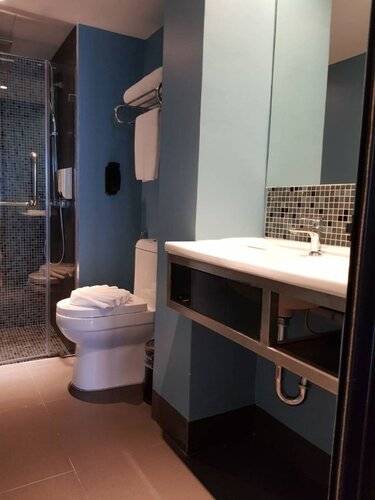 Bizotel Premier Hotel & Residence