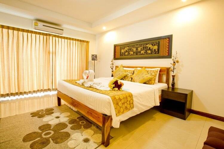 Sinsuvarn Airport Suite