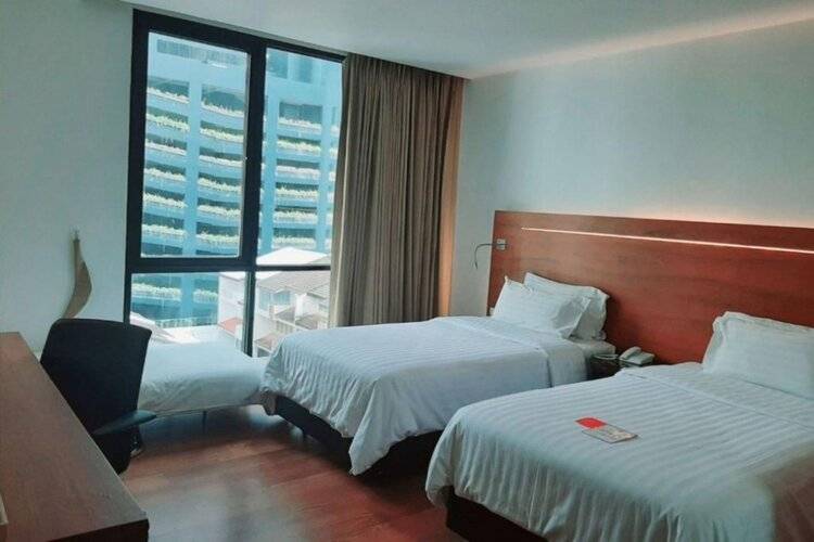 Sacha's Hotel Uno