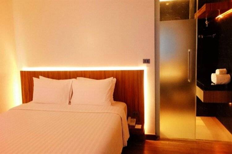 Sacha's Hotel Uno