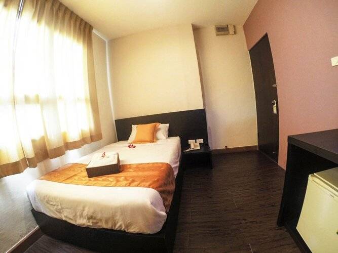 Khaosan Park Resort