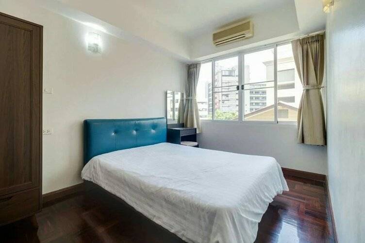 Le Vanvarothai Saladaeng Residence