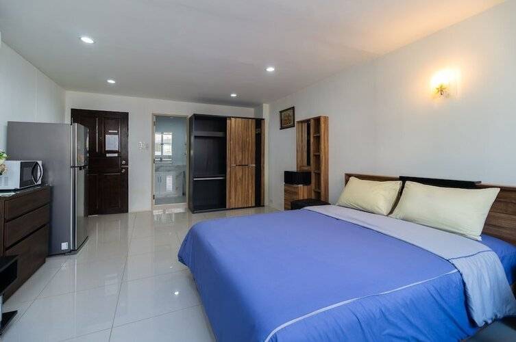 Le Vanvarothai Saladaeng Residence