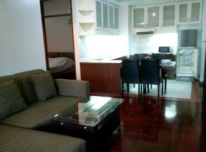 Le Vanvarothai Saladaeng Residence