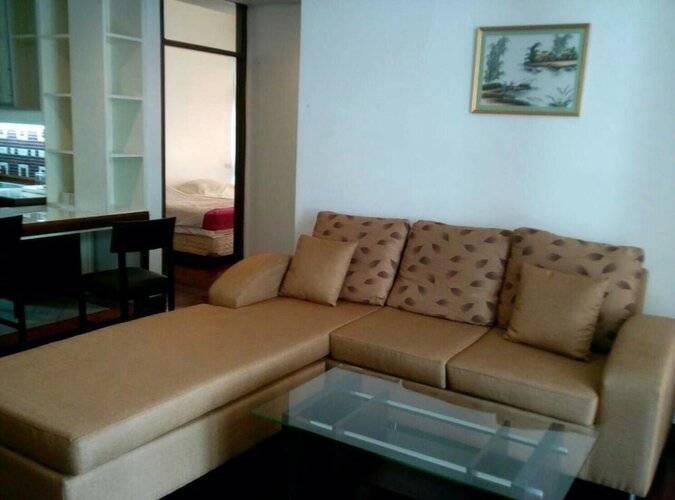 Le Vanvarothai Saladaeng Residence