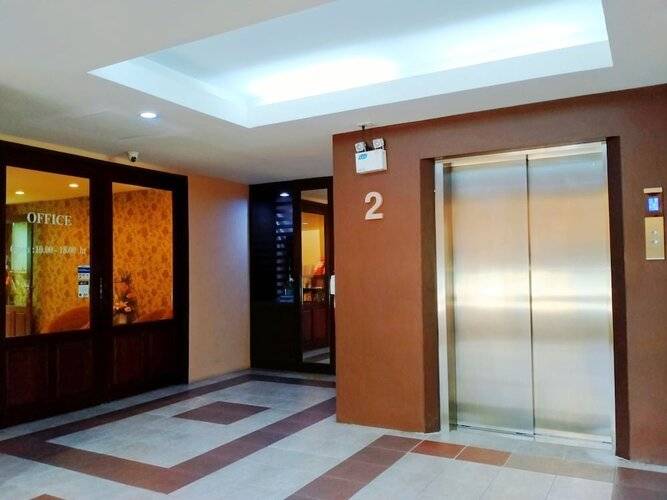 Le Vanvarothai Saladaeng Residence