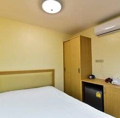 $item['hotel']['name']