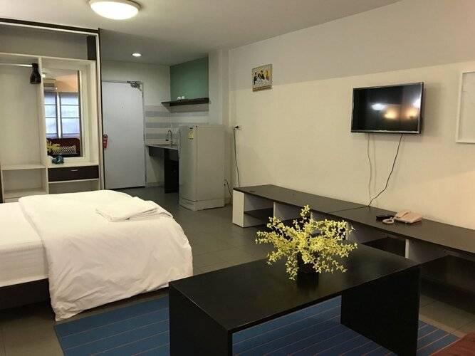 Sathorn Terrace Apartment