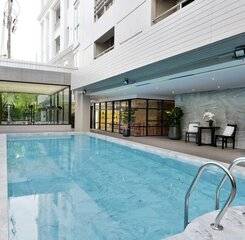 $item['hotel']['name']