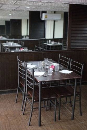 Sukhumvit 20 Hotel