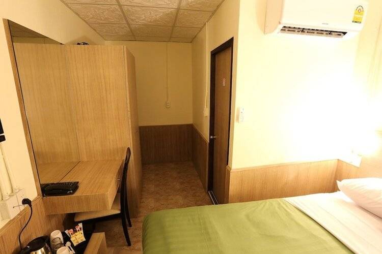 Sukhumvit 20 Hotel