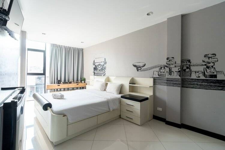 Secret Service Bed and Breakfast Hotel