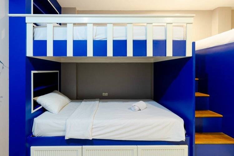 Secret Service Bed and Breakfast Hotel