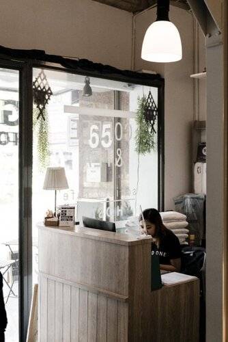 Good One Poshtel & Café Bar