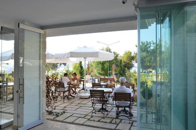 Arnna Hotel