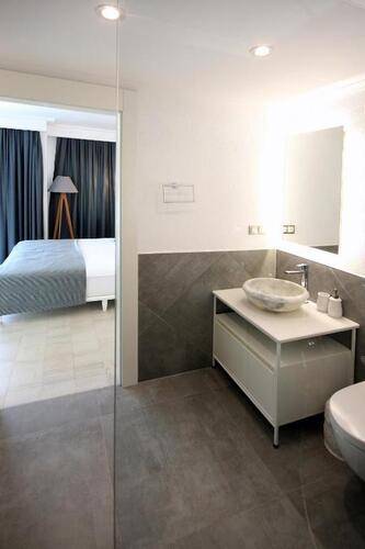 Arnna Hotel