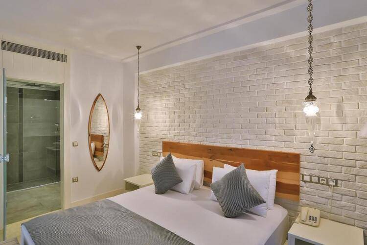 Arnna Hotel