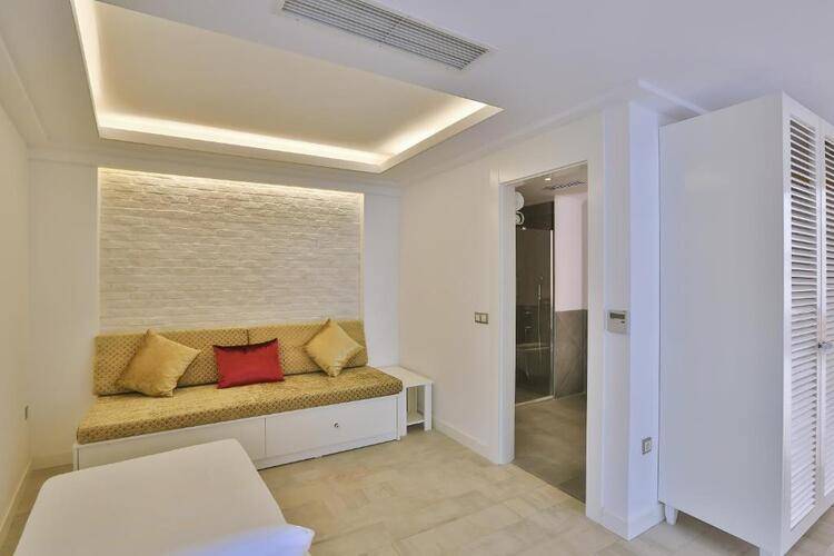Arnna Hotel