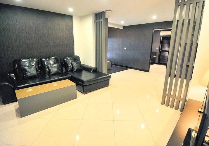 42 Grand Residence