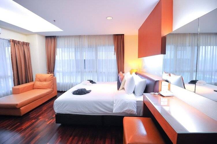 42 Grand Residence