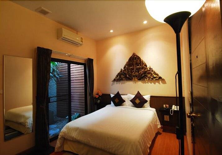 Coral Grand Place Bangkok