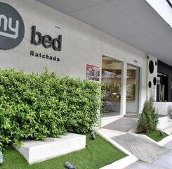 $item['hotel']['name']