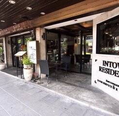 $item['hotel']['name']