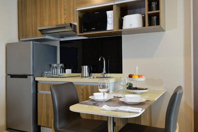 Ten Ekamai Residences