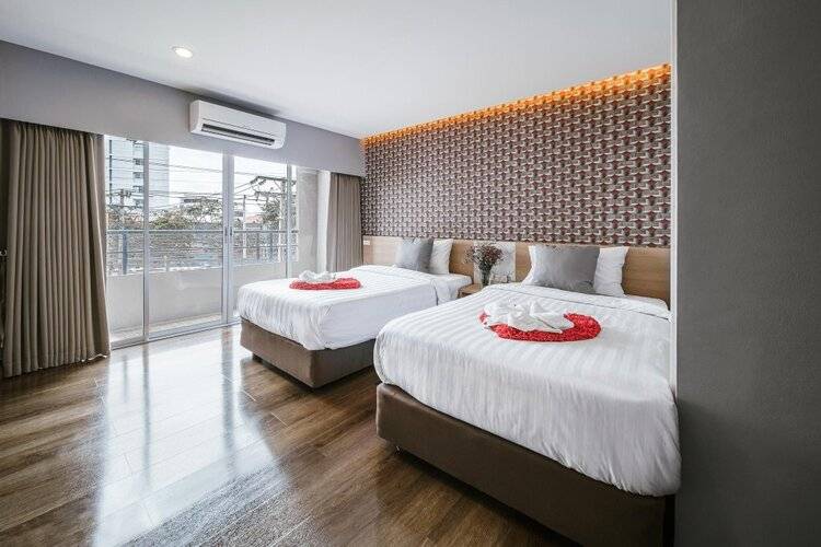 Season Place Hotel